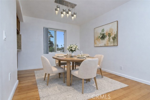 Detail Gallery Image 14 of 32 For 7240 Shirley #101,  Reseda,  CA 91335 - 3 Beds | 3 Baths