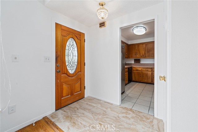 Detail Gallery Image 4 of 42 For 6449 Triton, Pico Rivera,  CA 90660 - 4 Beds | 2 Baths