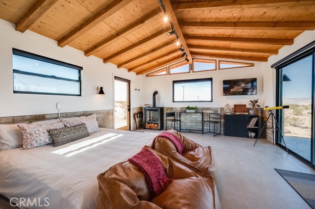 3232 Bluegrass Avenue, 29 Palms CA: https://media.crmls.org/medias/fc2defe7-80a4-4708-a7ce-d4138374b08f.jpg