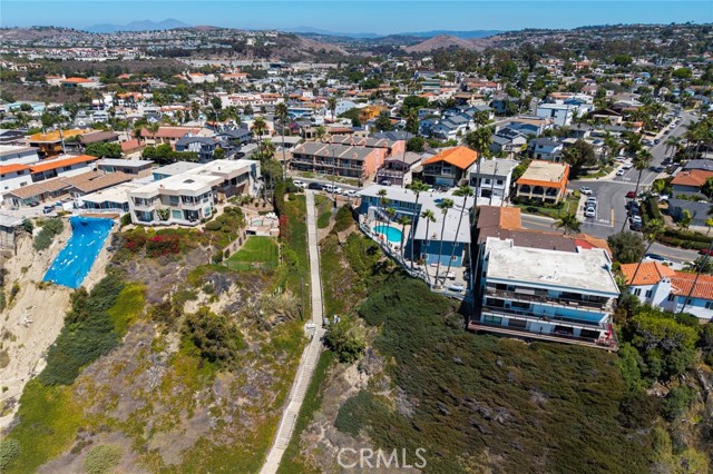 1412 Buena Vista, San Clemente CA: https://media.crmls.org/medias/fc2f0d30-35b0-4a2b-a597-525042c82278.jpg