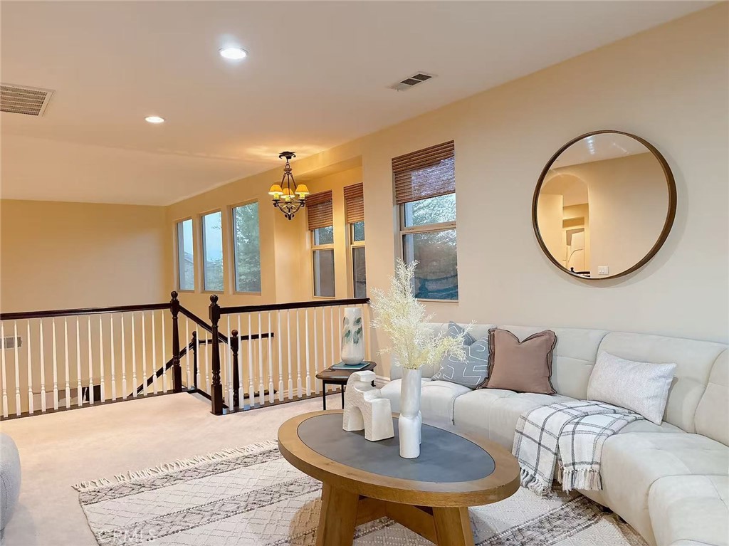 MLS #OC25245828 image #17