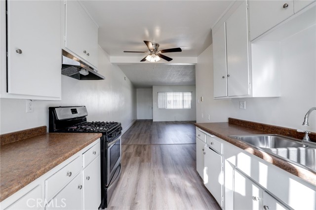 Detail Gallery Image 7 of 16 For 3430 Elm Ave #10,  Long Beach,  CA 90807 - 2 Beds | 1/1 Baths