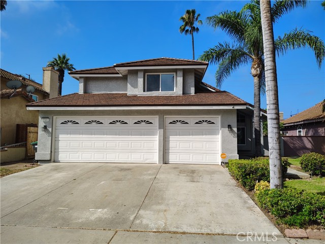 Detail Gallery Image 1 of 31 For 946 Winston Cir, Corona,  CA 92881 - 4 Beds | 3 Baths