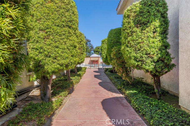 2740 Gramercy Avenue, Torrance CA: https://media.crmls.org/medias/fc314482-dba5-43dd-8d7c-f24649d8cf63.jpg