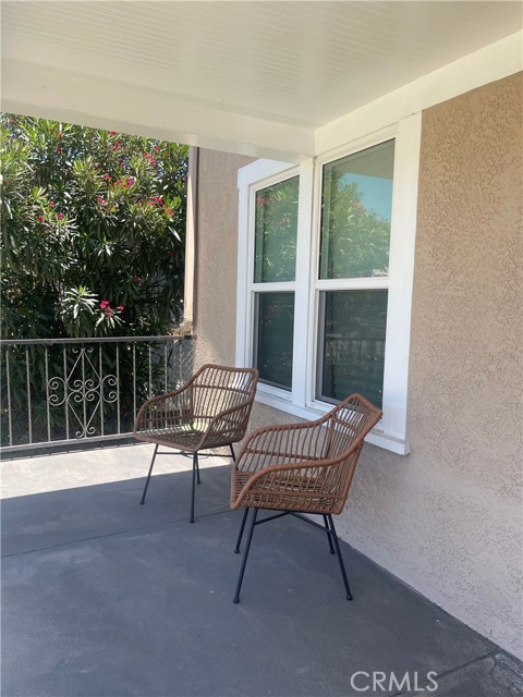5426 4th Avenue, Los Angeles CA: https://media.crmls.org/medias/fc3163fb-84a3-4ec3-82f6-bca5cfc4f7da.jpg