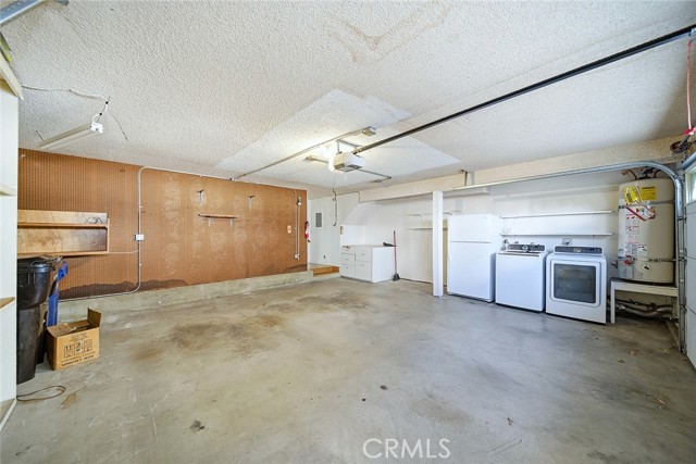 Detail Gallery Image 33 of 34 For 9512 via Venezia, Burbank,  CA 91504 - 3 Beds | 2 Baths