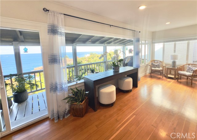 Detail Gallery Image 20 of 38 For 162 Sunset Terrace, Laguna Beach,  CA 92651 - 4 Beds | 2 Baths