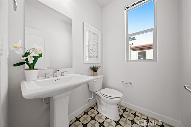 Detail Gallery Image 40 of 49 For 107 Interval, Irvine,  CA 92618 - 3 Beds | 2/2 Baths