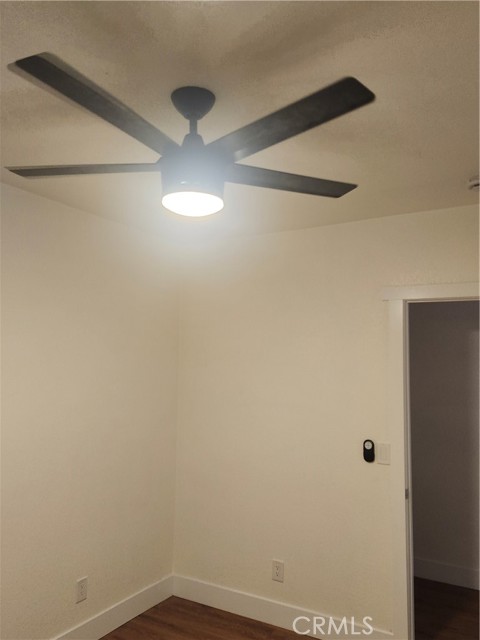 Detail Gallery Image 5 of 10 For 939 E 88th Pl., Los Angeles,  CA 90002 - 3 Beds | 2 Baths