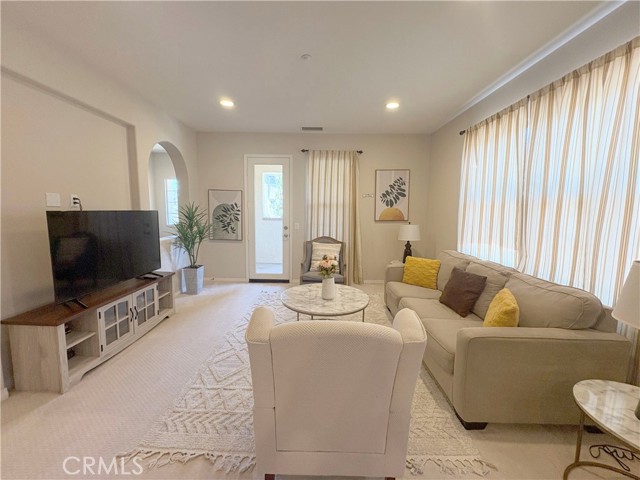 78 Talisman, Irvine CA: https://media.crmls.org/medias/fc331038-8859-4adc-81d3-97d4eab767dd.jpg