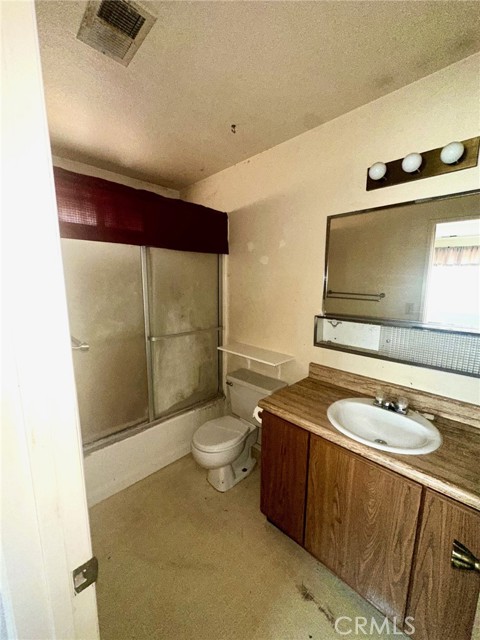 30001 Caddy Lane, Tehachapi CA: https://media.crmls.org/medias/fc339e84-f303-4e1a-943f-d4054d0e9a5c.jpg
