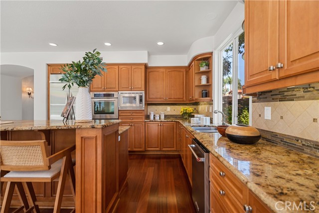 Detail Gallery Image 24 of 66 For 16 Spring Grv, Irvine,  CA 92620 - 5 Beds | 3/1 Baths