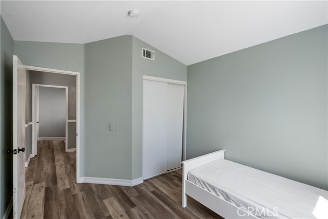 23247 Coffee Berry Circle, Corona CA: https://media.crmls.org/medias/fc33b09d-b01e-4d6c-b017-8a50a148466d.jpg