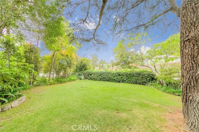 516 Orange Grove Avenue, South Pasadena CA: https://media.crmls.org/medias/fc341b3c-0e51-46a0-be83-bacd42d33e8f.jpg