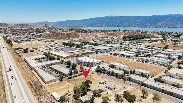 Detail Gallery Image 5 of 11 For 18175 Collier, Lake Elsinore,  CA 92530 - – Beds | – Baths