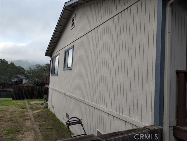 Detail Gallery Image 4 of 7 For 1944 Brook Ln, Paso Robles,  CA 93446 - 3 Beds | 2 Baths