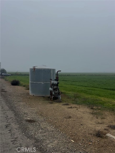 12010 E Childs Avenue, Le Grand CA: https://media.crmls.org/medias/fc35104f-371a-4812-8782-919210814c93.jpg