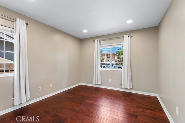 Detail Gallery Image 13 of 26 For 18005 Bullock, Encino,  CA 91316 - 5 Beds | 4 Baths