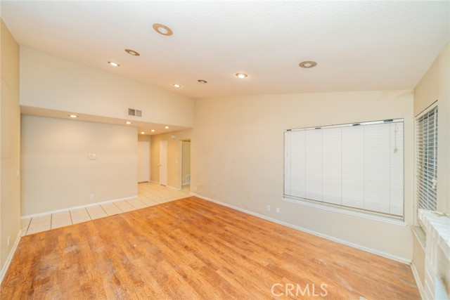 43639 Persimmons Lane, Hemet CA: https://media.crmls.org/medias/fc35d96f-8c5a-4189-a287-bb65fba4897b.jpg