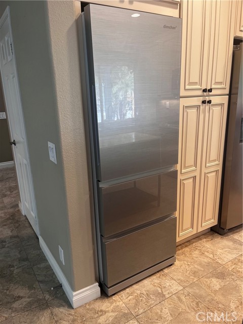 29 Del Padre, Lake Forest CA: https://media.crmls.org/medias/fc364ddf-a763-4026-979d-c8c1a1af8f47.jpg