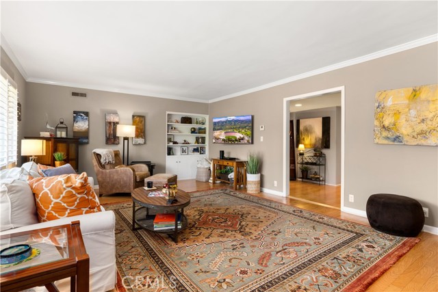950 S Orange Grove Boulevard, Pasadena CA: https://media.crmls.org/medias/fc37fa67-ce1d-4200-970a-cdfe40d25c3a.jpg