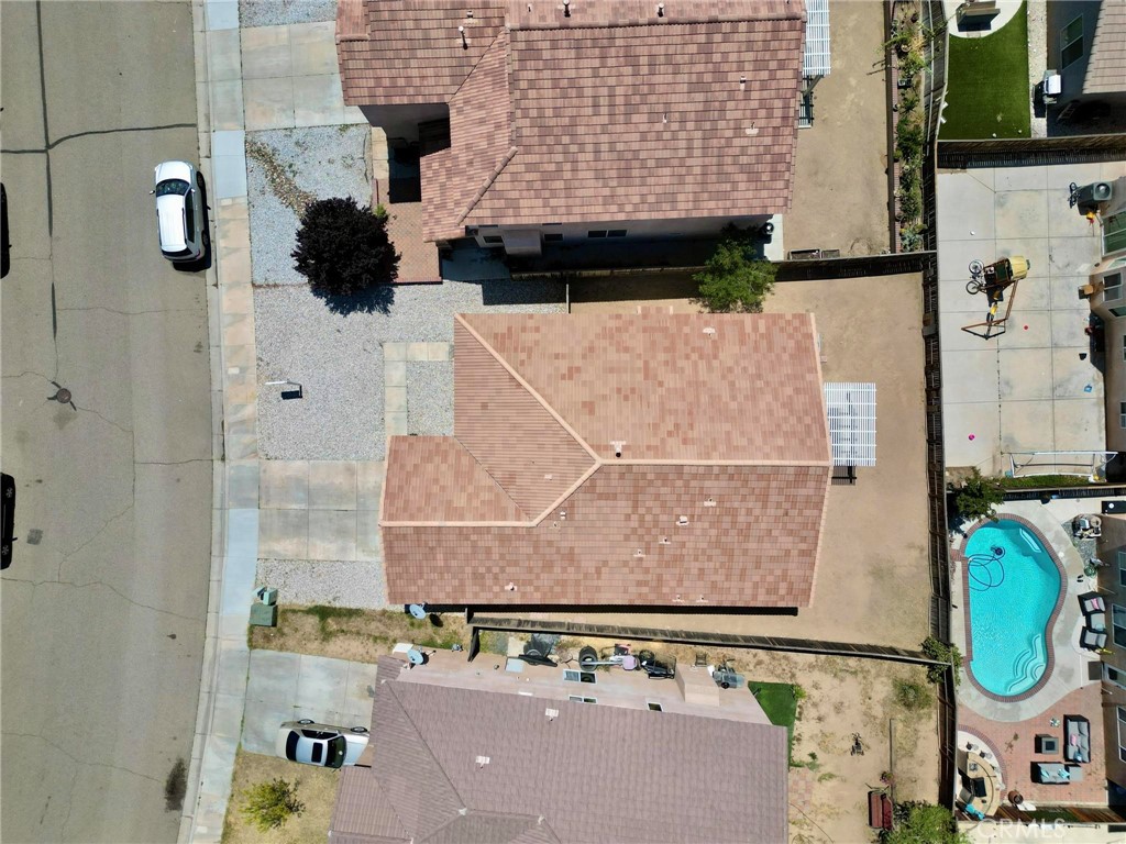 https://media.crmls.org/medias/fc3800b4-2cea-4dc6-b349-55196ee59f49.jpg?preset=X-Large