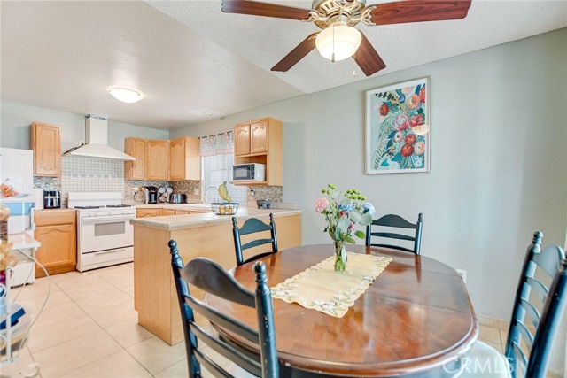 Detail Gallery Image 16 of 31 For 1602 Glover St, Redlands,  CA 92374 - 4 Beds | 2 Baths