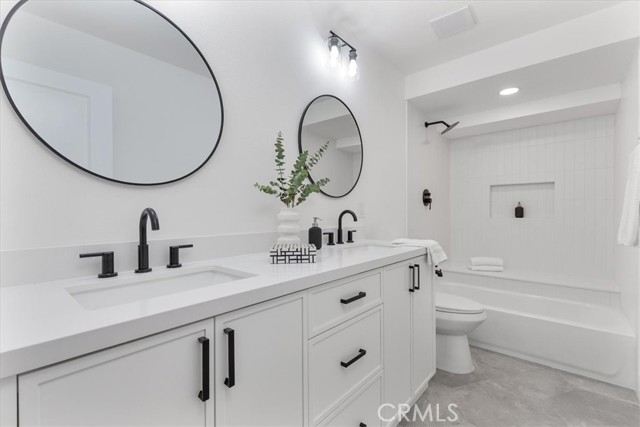 Detail Gallery Image 25 of 49 For 10900 Remmet Ave, Chatsworth,  CA 91311 - 5 Beds | 3 Baths