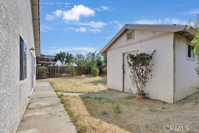 1712 Cattail Drive, Marysville CA: https://media.crmls.org/medias/fc398f3a-9b7f-4ff6-84f1-58c134e94113.jpg