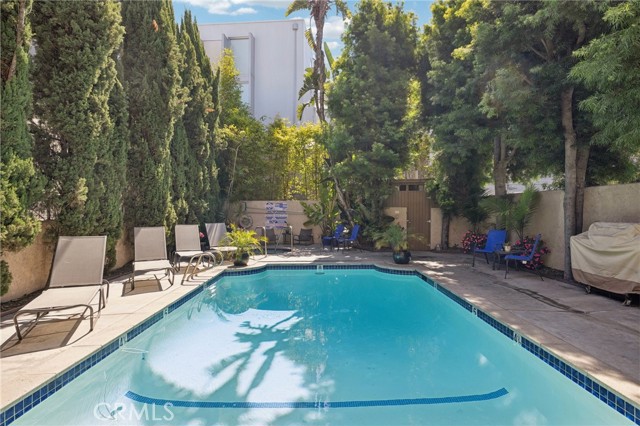 Detail Gallery Image 36 of 39 For 832 Palm Ave #202,  West Hollywood,  CA 90069 - 2 Beds | 2 Baths