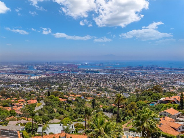 Detail Gallery Image 18 of 41 For 30040 Grandpoint Ln, Rancho Palos Verdes,  CA 90275 - 3 Beds | 3 Baths