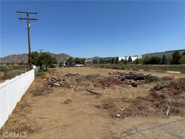 Detail Gallery Image 4 of 7 For 16958 Indian St, Moreno Valley,  CA 92551 - – Beds | – Baths