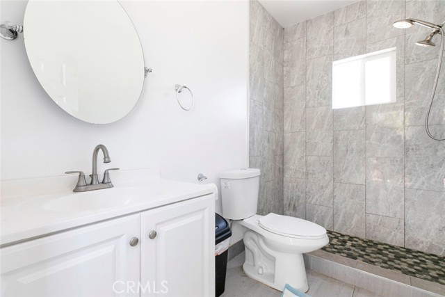11024 Peoria Street, Sun Valley CA: https://media.crmls.org/medias/fc3d45d8-31bf-49b3-81d1-bb030339085f.jpg