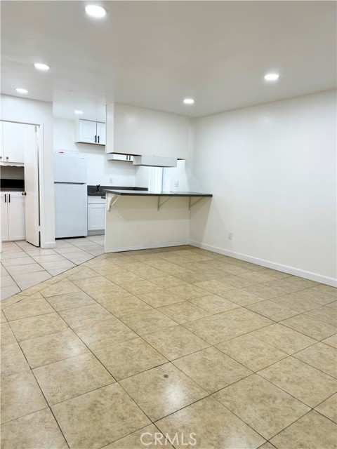 Detail Gallery Image 3 of 27 For 440 W Orangewood Ave #440,  Anaheim,  CA 92802 - 1 Beds | 1 Baths