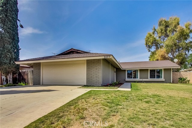 9289 Delano Dr, Riverside, CA 92503