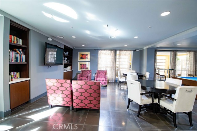 Detail Gallery Image 29 of 64 For 21301 Erwin St #237,  Woodland Hills,  CA 91367 - 2 Beds | 2 Baths