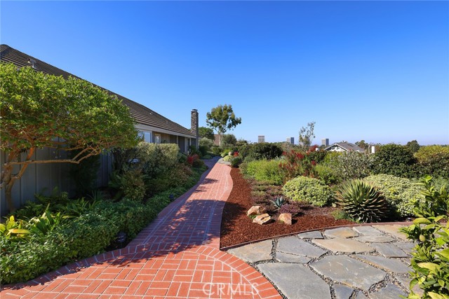 Detail Gallery Image 5 of 24 For 2101 Yacht Daphne, Newport Beach,  CA 92660 - 3 Beds | 2/1 Baths