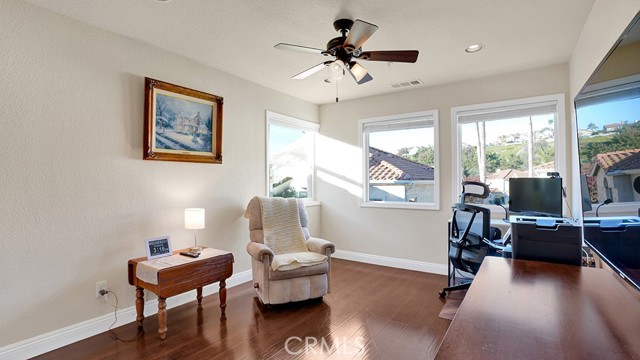 Detail Gallery Image 22 of 59 For 1023 via Presa, San Clemente,  CA 92672 - 3 Beds | 2/1 Baths