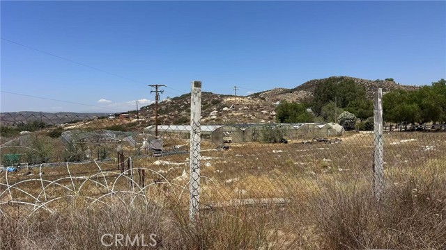 40615 Sage Road, Hemet CA: https://media.crmls.org/medias/fc3f926f-1295-4fc1-af92-f9dddeebcc55.jpg