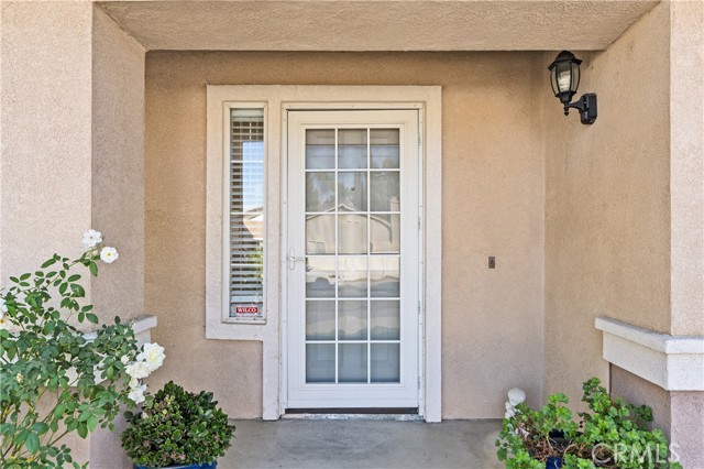 Detail Gallery Image 5 of 31 For 1573 Macintosh Dr, Riverside,  CA 92507 - 3 Beds | 2/1 Baths