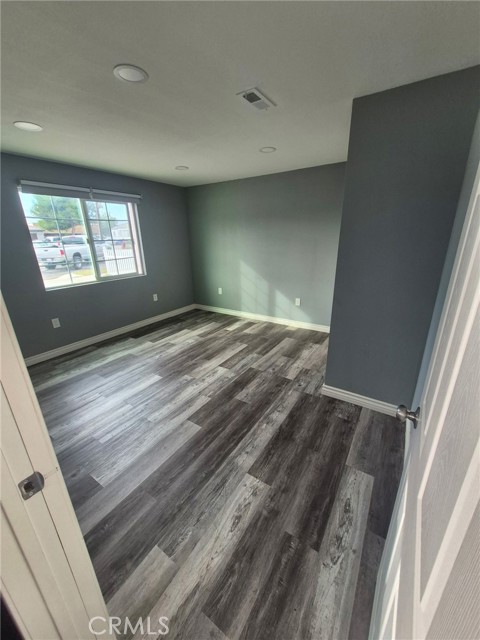 Detail Gallery Image 5 of 9 For 2743 N E, San Bernardino,  CA 92405 - 2 Beds | 1 Baths