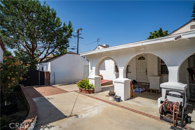 Detail Gallery Image 20 of 52 For 820 S Atlantic Bld, Alhambra,  CA 91803 - 4 Beds | 4 Baths