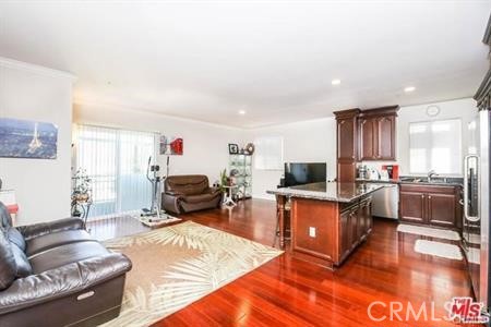 926 S Manhattan #302, Los Angeles, CA, 90019 926 S Manhattan #302, Los Angeles, CA, 90019