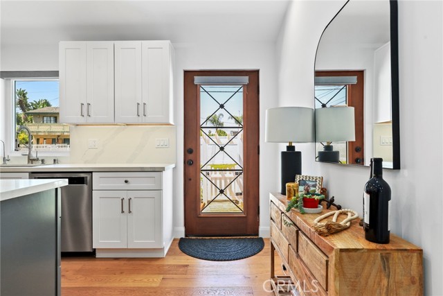 4855 Arcola Avenue, Toluca Lake CA: https://media.crmls.org/medias/fc415c11-855b-4634-98bd-d71193ac8034.jpg