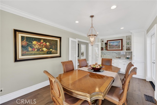 Detail Gallery Image 13 of 74 For 405 Blumont St, Laguna Beach,  CA 92651 - 5 Beds | 6/1 Baths