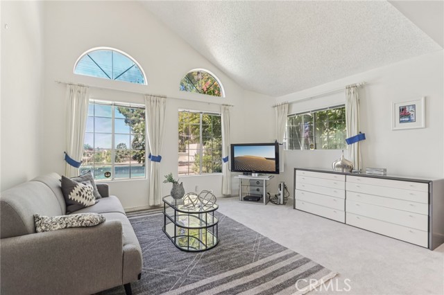 Detail Gallery Image 21 of 42 For 12131 Woodley Ave, Granada Hills,  CA 91344 - 4 Beds | 2/1 Baths
