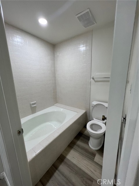 435 S La Fayette Park Place # 119, Los Angeles, California 90057, 2 Bedrooms Bedrooms, ,2 BathroomsBathrooms,Residential Lease,For Rent,435 S La Fayette Park Place # 119,CRWS23036914