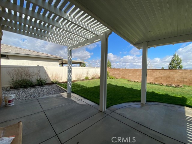 Detail Gallery Image 3 of 13 For 492 Jasmine, Perris,  CA 92570 - 3 Beds | 2/1 Baths