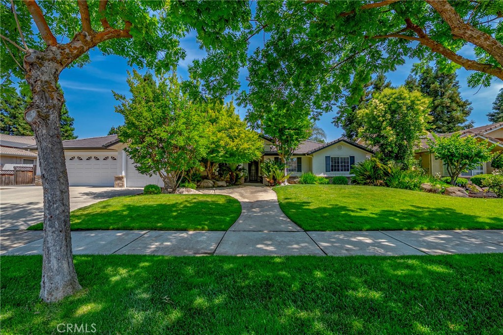 625 Redwing Drive
