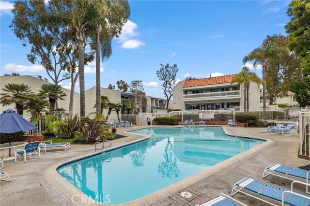 649 Prospect Avenue, Redondo Beach, California 90277, 3 Bedrooms Bedrooms, ,2 BathroomsBathrooms,Residential,For Sale,Prospect,SB24059386